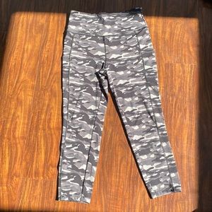 Camo print leggings